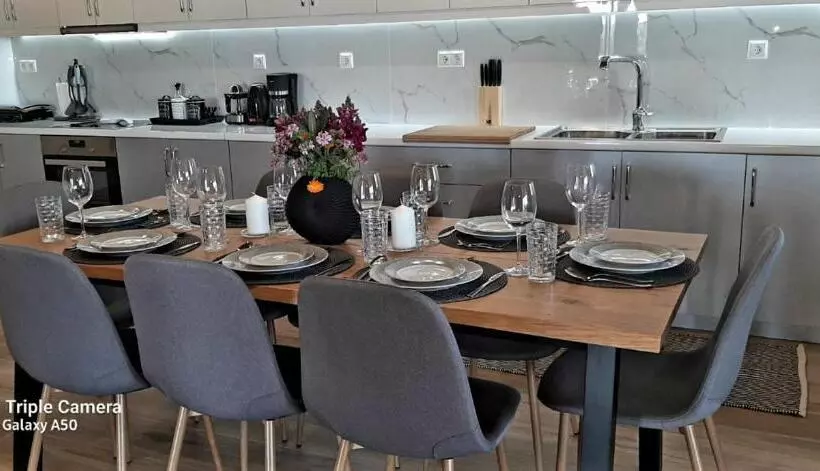 Philoxenia Guest House