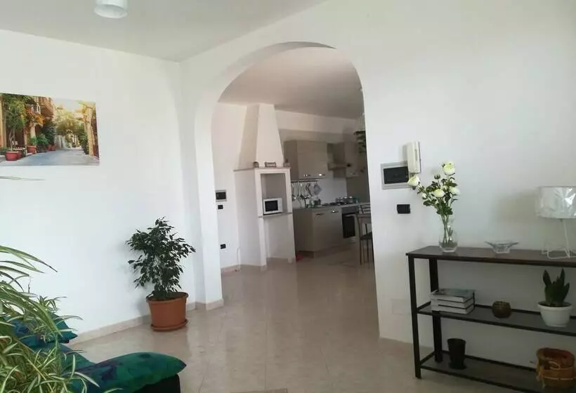 Bright Apartment A Few Km From The Sea
