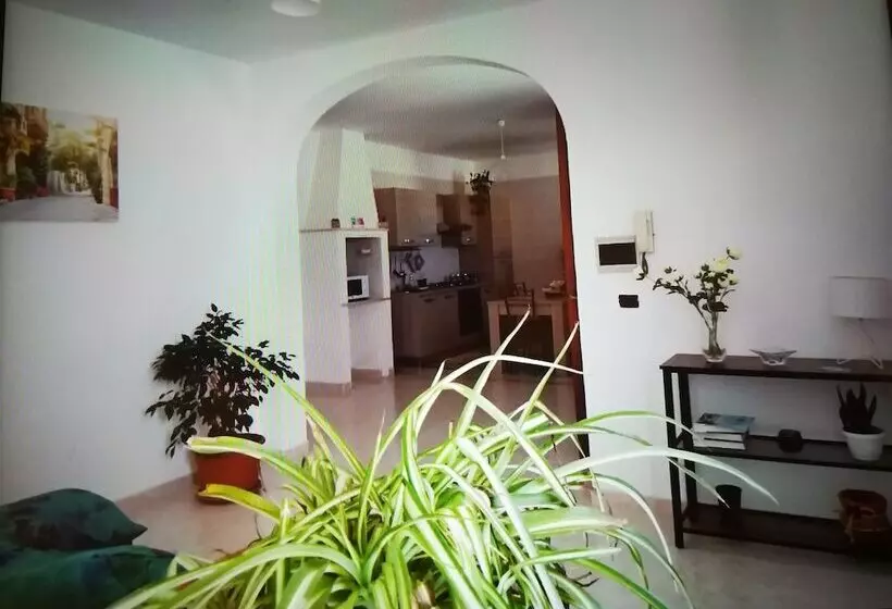 Bright Apartment A Few Km From The Sea