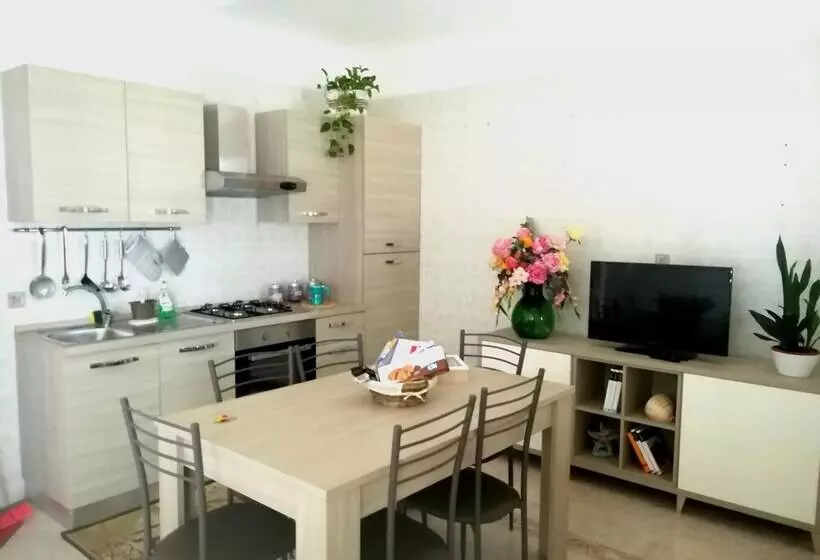 Bright Apartment A Few Km From The Sea