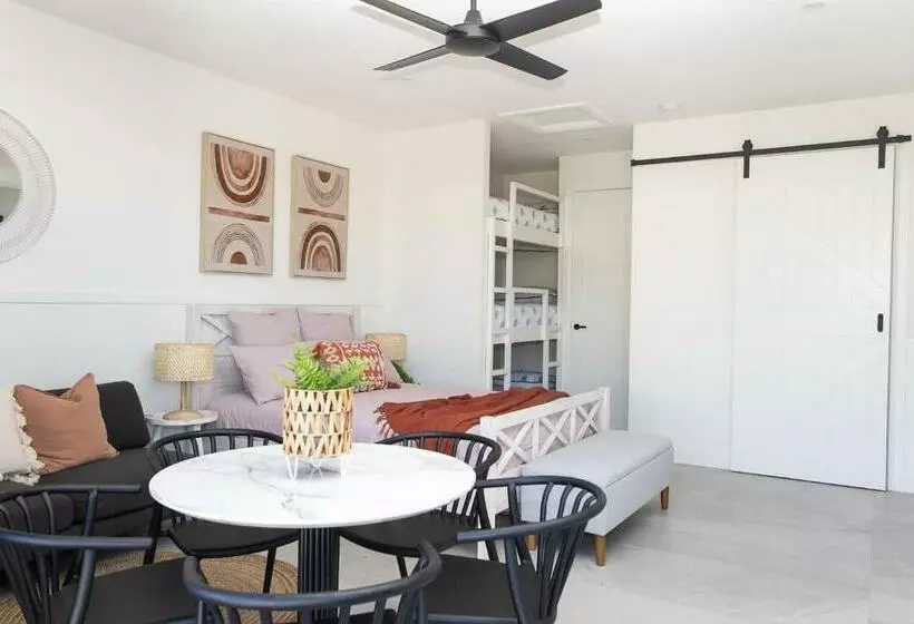 Sailfish Studio   Beachside Private Access Granny Flat By Uholiday