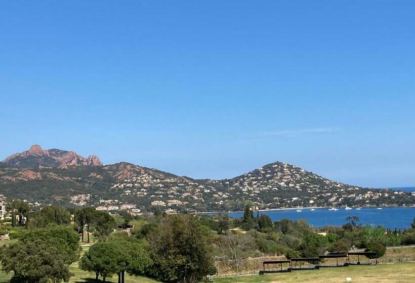 T2 Le Hameau Cap Esterel