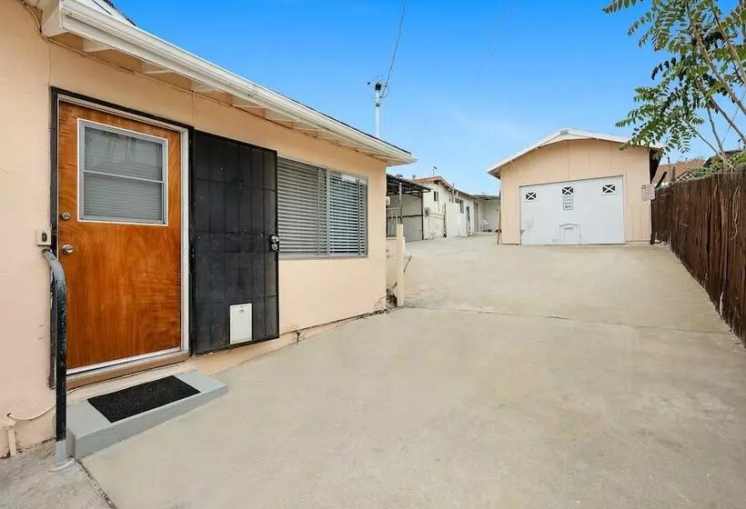 Stylish & Charming 15min To Downtown La