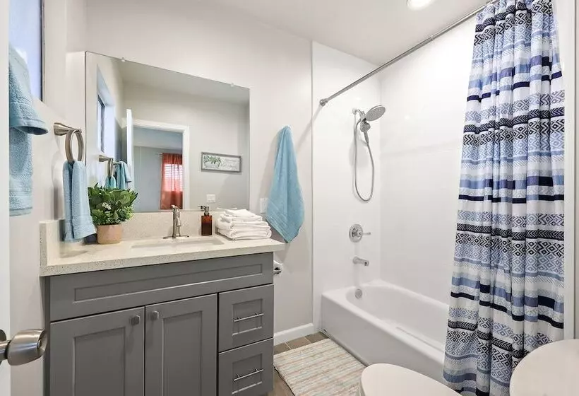 Stylish & Charming 15min To Downtown La