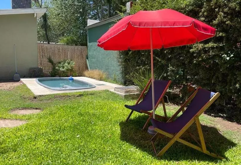 Casona Alegre Con Pileta Y Patio