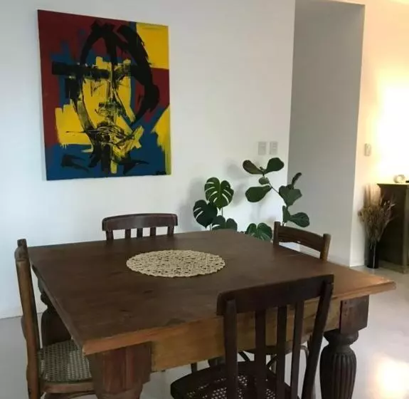 Casona Alegre Con Pileta Y Patio