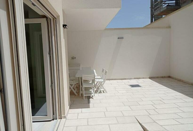 Gelsimori Apartments