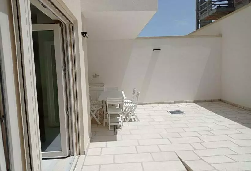 Gelsimori Apartments