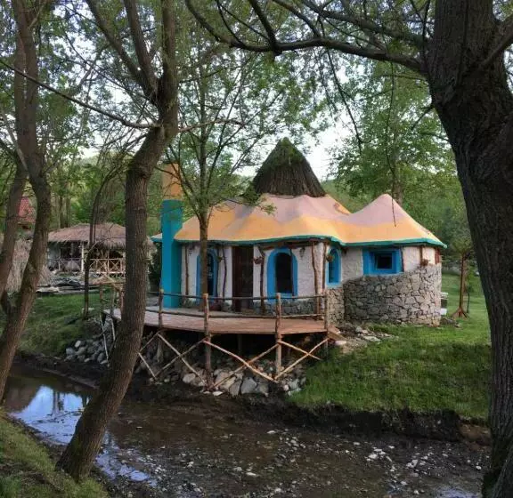 Viewtopia The Secret Land