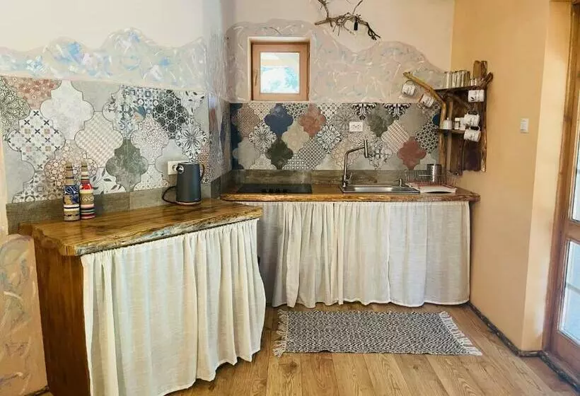 Viewtopia The Secret Land