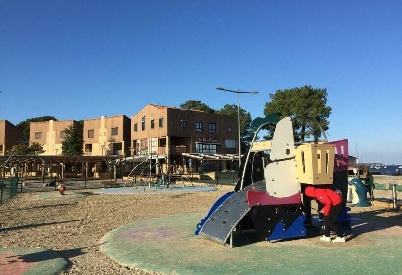 Maison Chaleureuse Climatisée à Maubuisson, Proche Lac