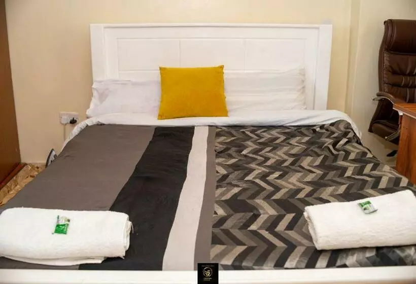 Mountain View Apartment At Ahadi Flats Netflix,parking And Internet
