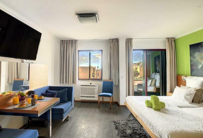 The Seaview Studio By Lovelystay