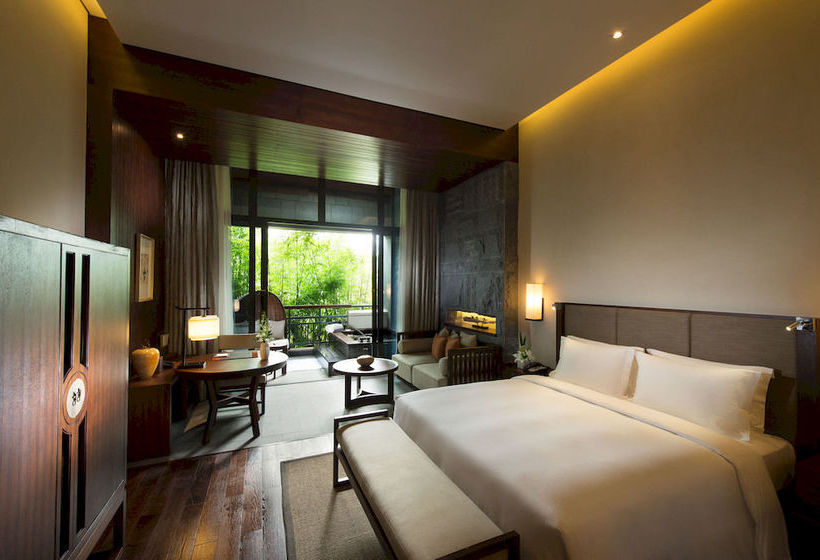 DoubleTree Resort by Hilton Hotel Hainan - Qixianling Hot Spring