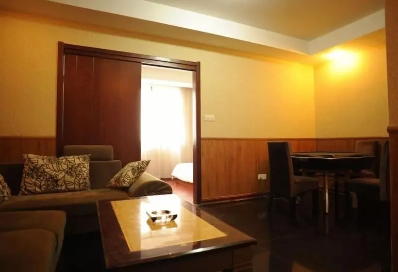 Отель Greentree Inn Jiangsu Suzhou Xiangcheng Huoli Island Business