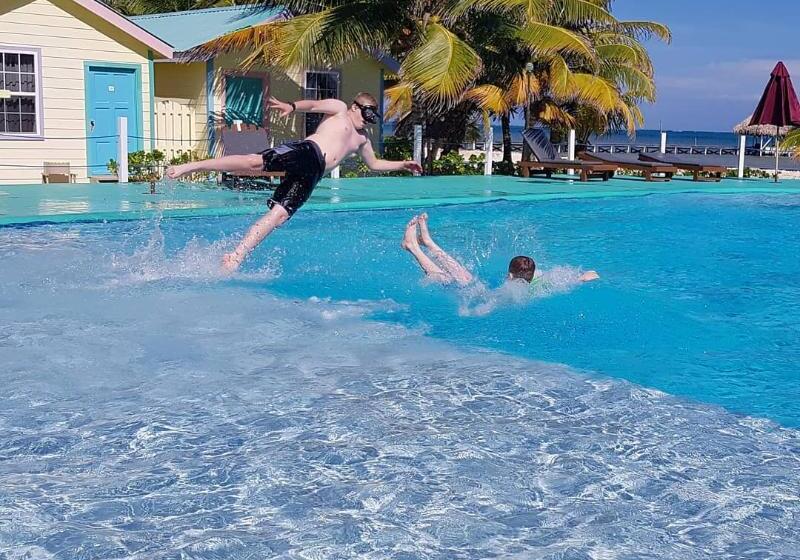 فندق Royal Caribbean Resort