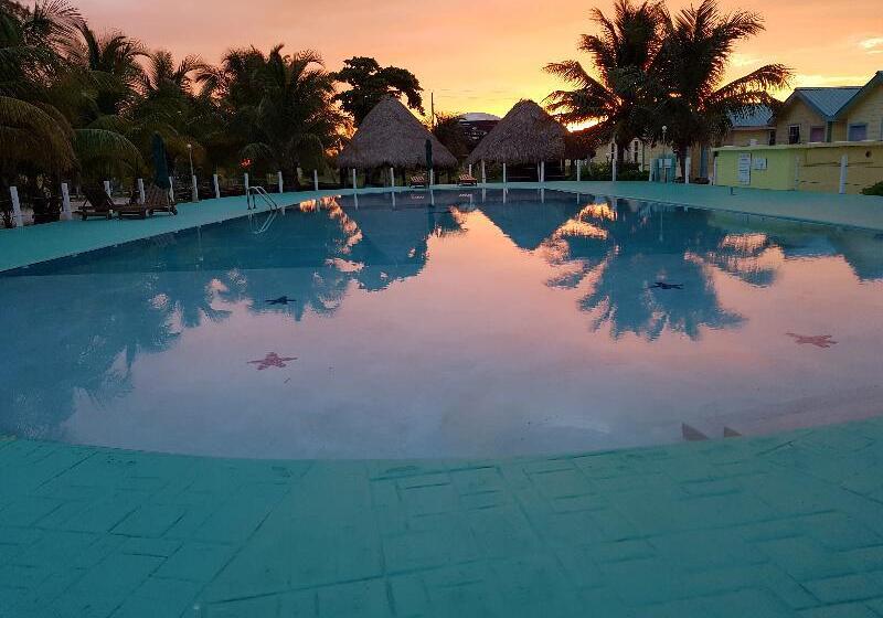 فندق Royal Caribbean Resort