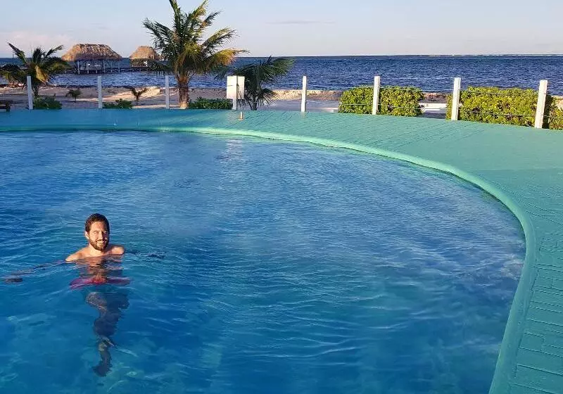 호텔 Royal Caribbean Resort