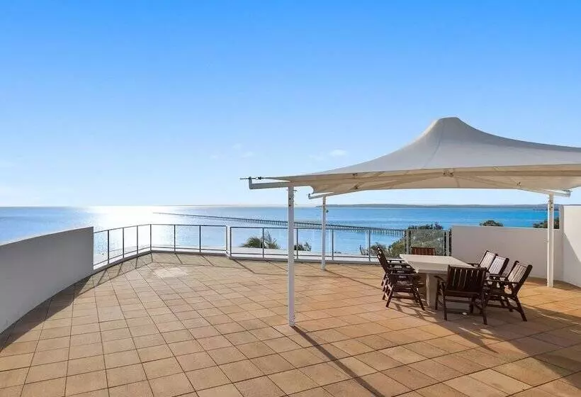 Oaks Hervey Bay Resort And Spa