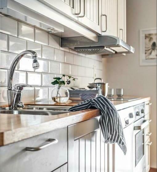 Mycket Fin Lägenhet Med Solig Balkong Centralt På Käringön Möjlighet Till Privat Parkeringsplats