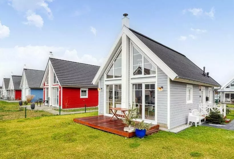 Beautiful Home In Zerpenschleuse With Wifi