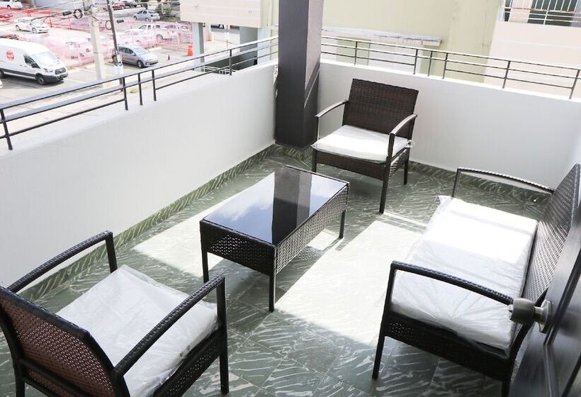 Mavs Boutique At Ponce