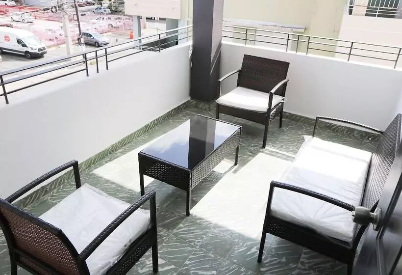 Mavs Boutique At Ponce