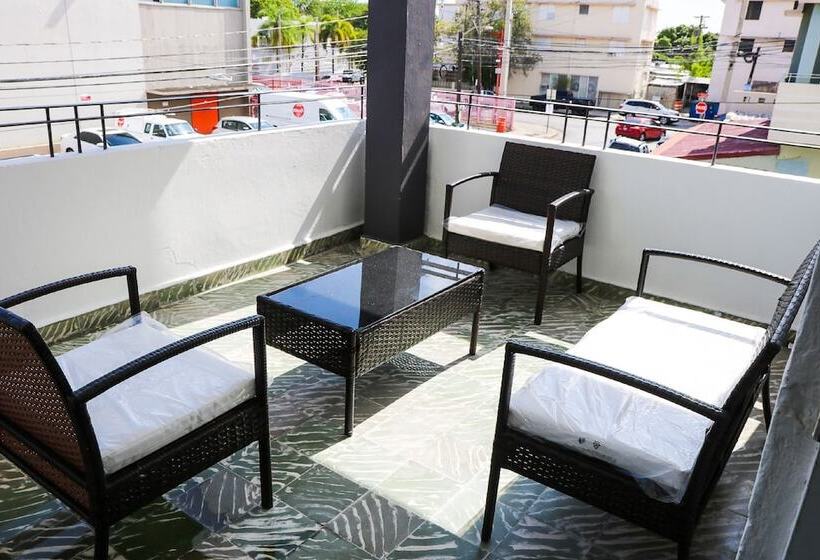 Mavs Boutique At Ponce