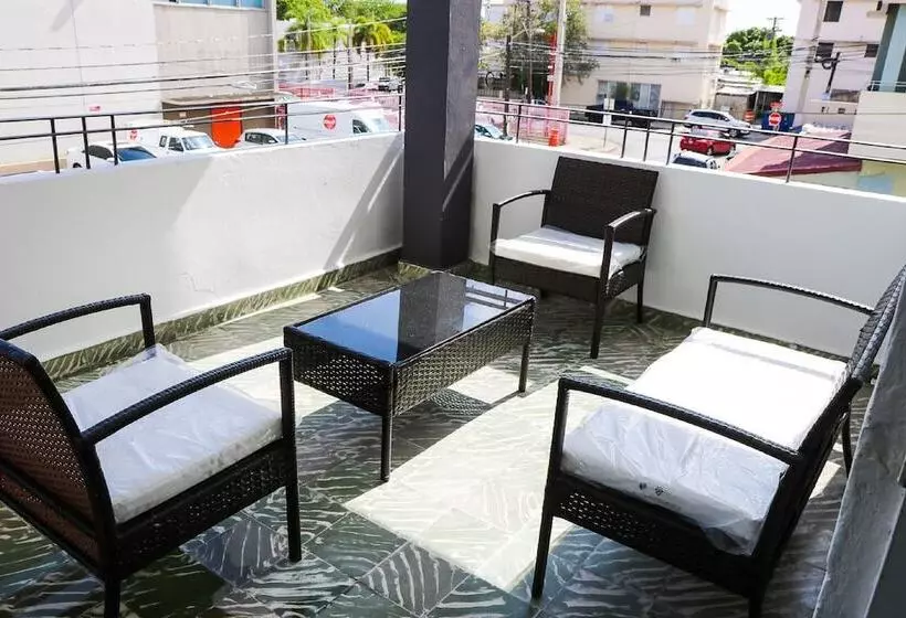 Mavs Boutique At Ponce