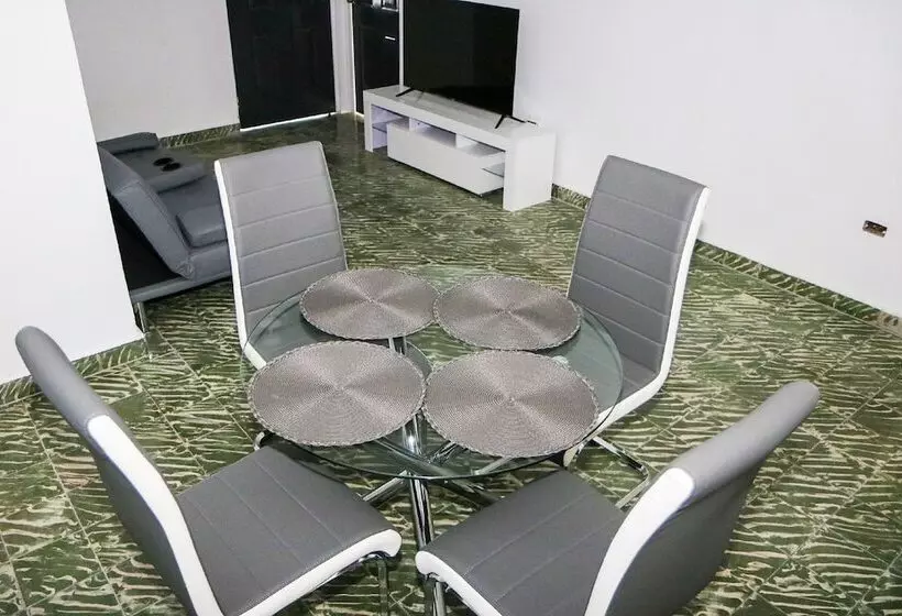 Mavs Boutique At Ponce