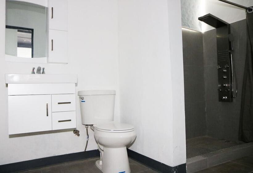 Mavs Boutique At Ponce