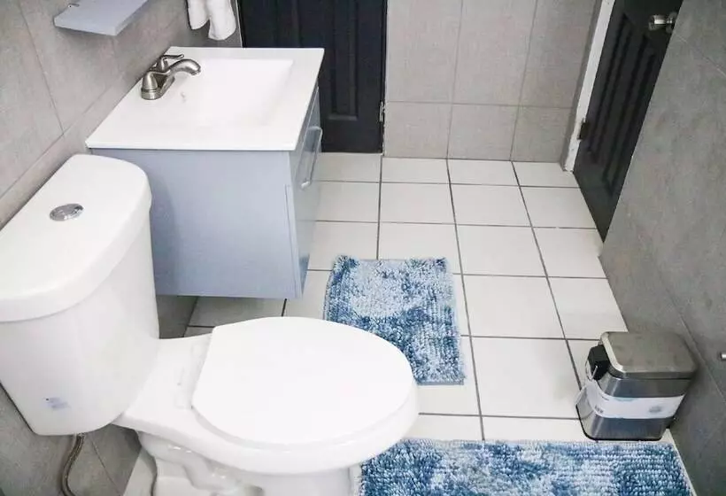 Mavs Boutique At Ponce