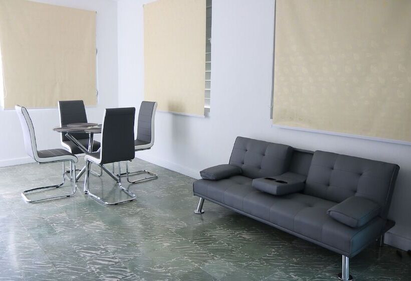 Mavs Boutique At Ponce