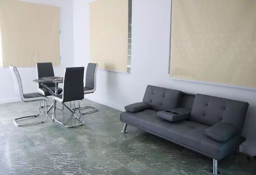 Mavs Boutique At Ponce