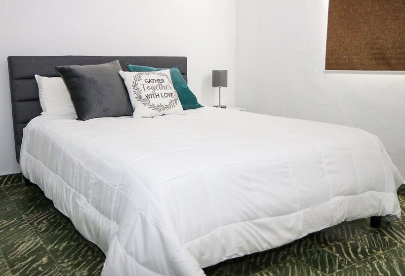 Mavs Boutique At Ponce