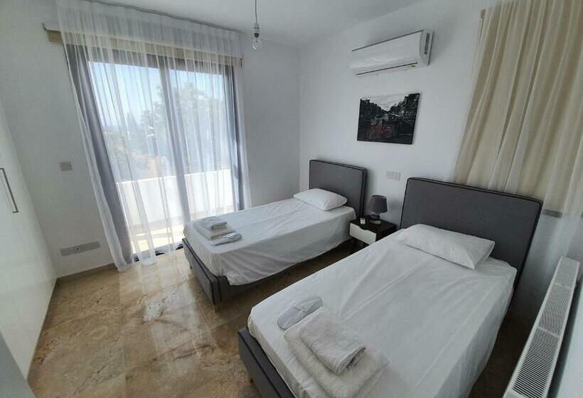 St. Georgiana Villa 7