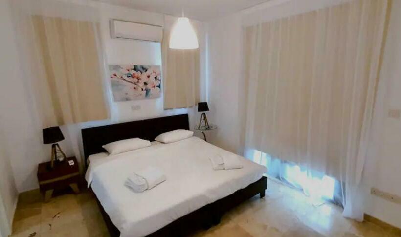 St. Georgiana Villa 7