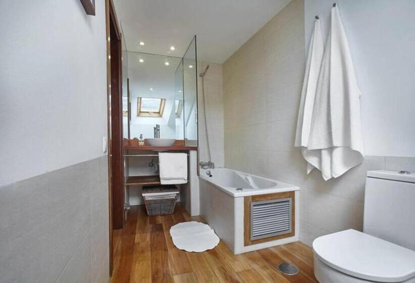 ‘ático Con Chimenea