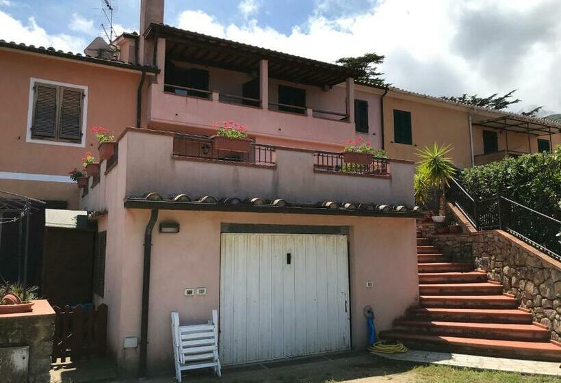 Villa Marciana Marina