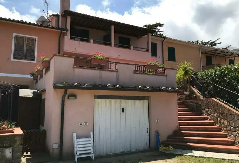 Villa Marciana Marina