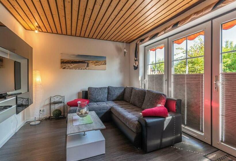 Cozy Apartment In Friedrichskoog With Kitchen