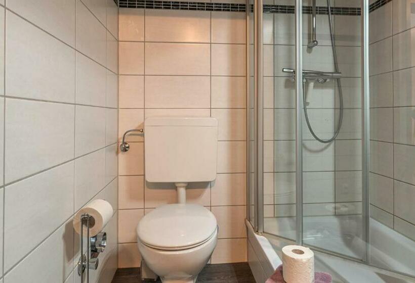 Cozy Apartment In Friedrichskoog With Kitchen