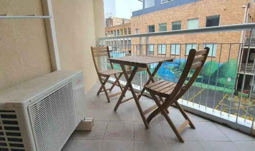 Dana Cozy Apartment With Shared Entry In The City