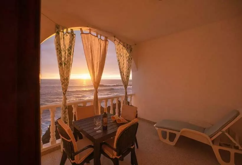 Apartamentos Con Vistas Al Mar En El Remo