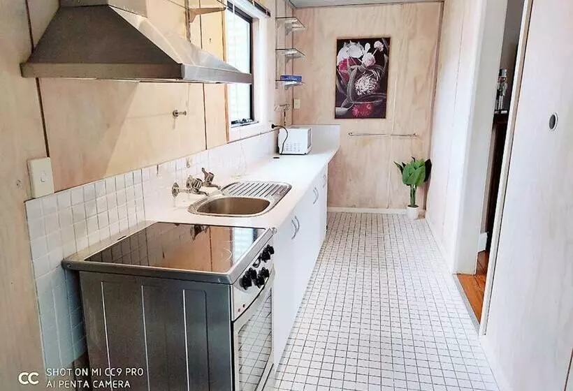 Hobart Cozy Unit