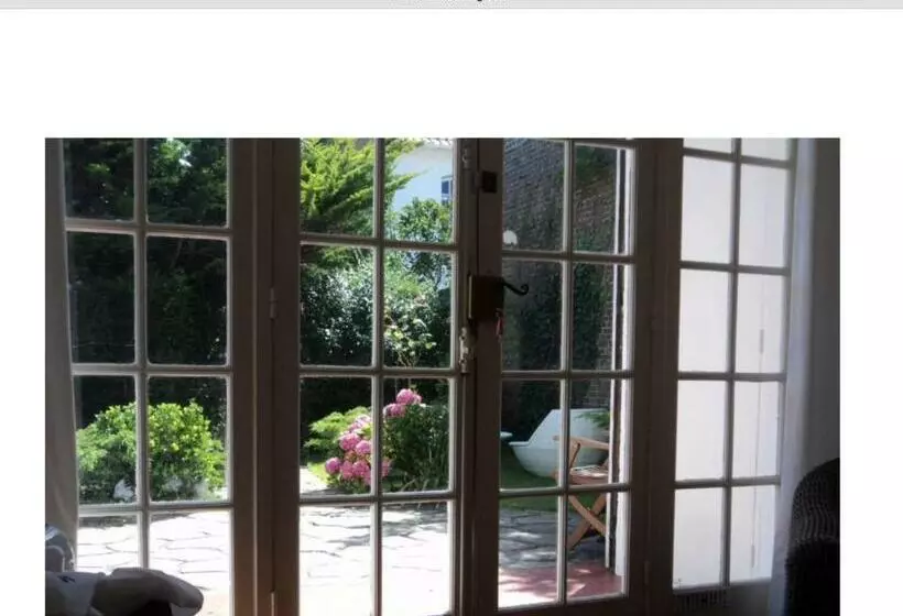 Maison 2chambres 2parkingsprivés Dans Jardin Clos