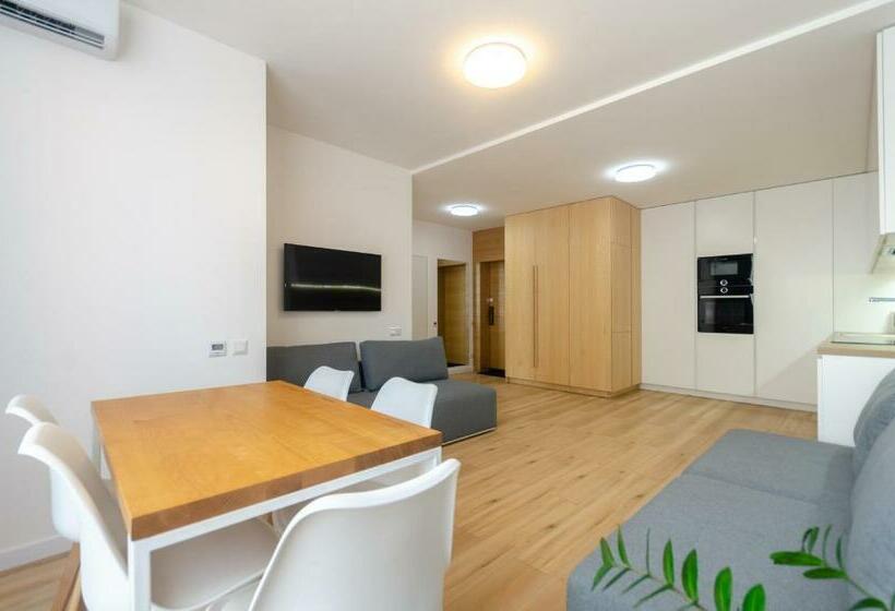 13129 Nivki Park Cozy Apartment