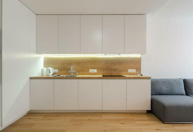 13129 Nivki Park Cozy Apartment