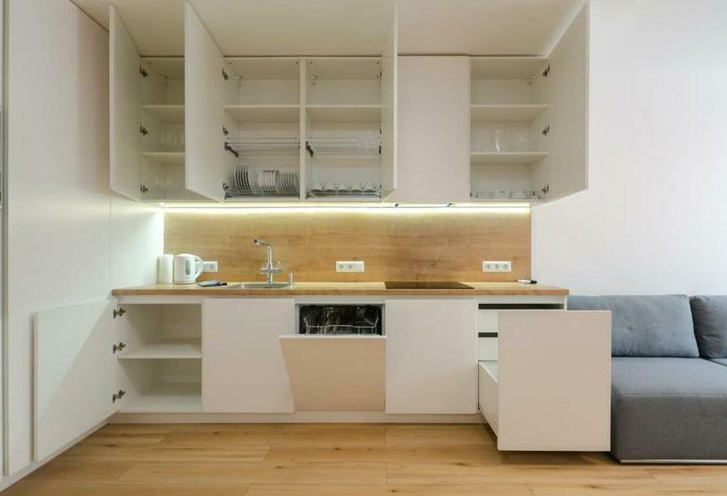 13129 Nivki Park Cozy Apartment