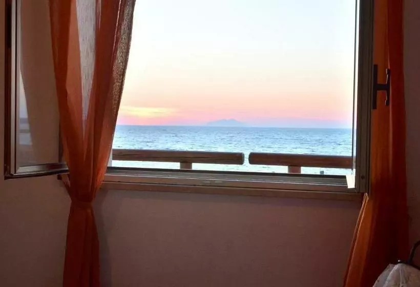 Casa Al Mare Con Splendida Vista Sul Mare
